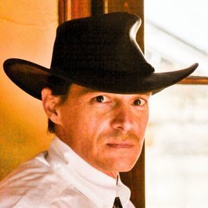 Meet your Posher, Lee